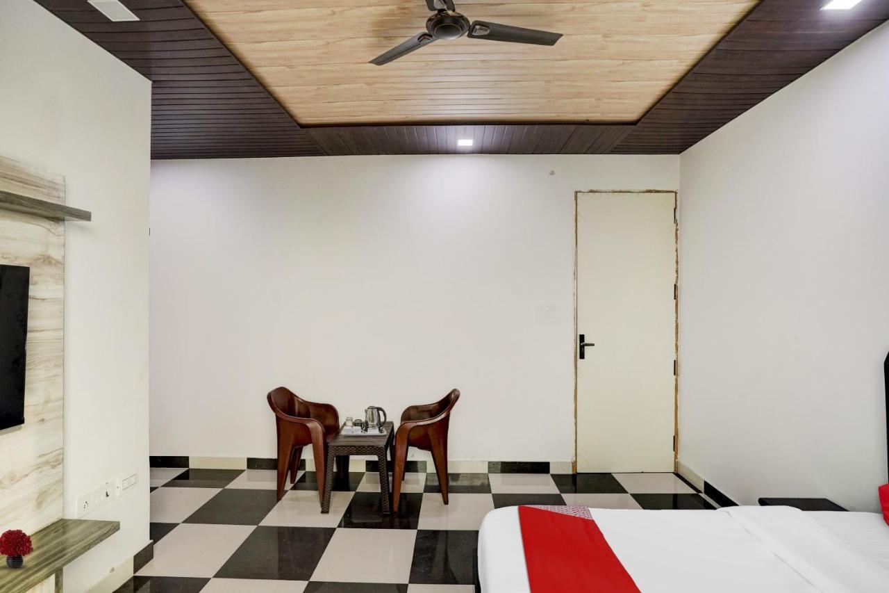 Collection O Love Garden Hotell Ghaziabad Eksteriør bilde